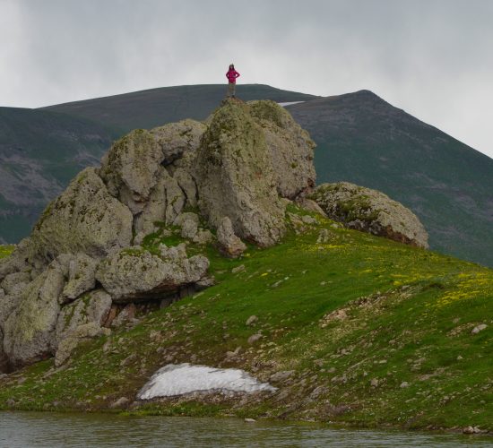 en-tsaghkunyats-lake-hike