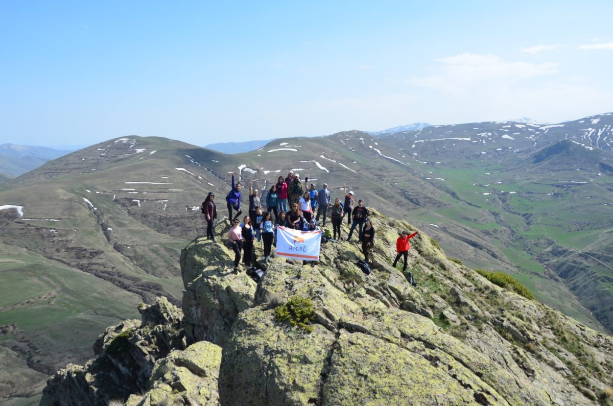am-mount-vardablur