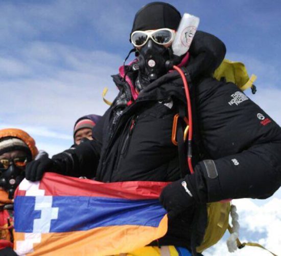 en-the-first-armenian-woman-on-everest